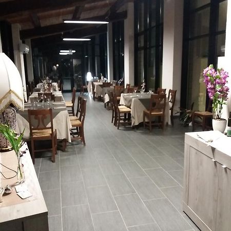 Ostello Ortensi Farnese Kültér fotó